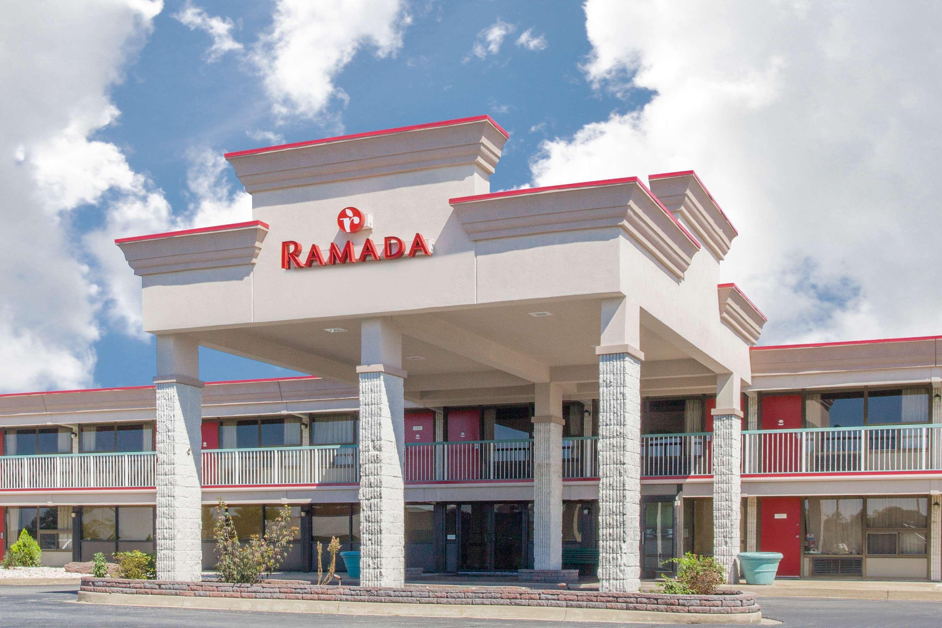 Ramada By Wyndham Edgewood Hotel & Conference Center Luaran gambar